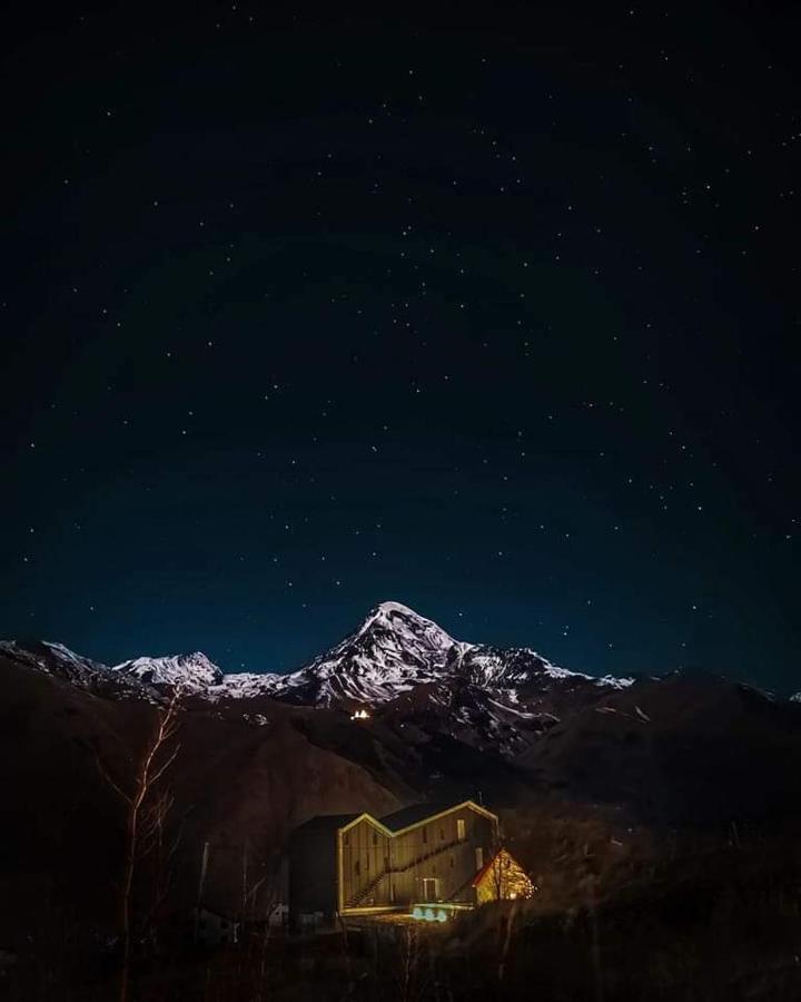 Step Inn - Kazbegi 외부 사진