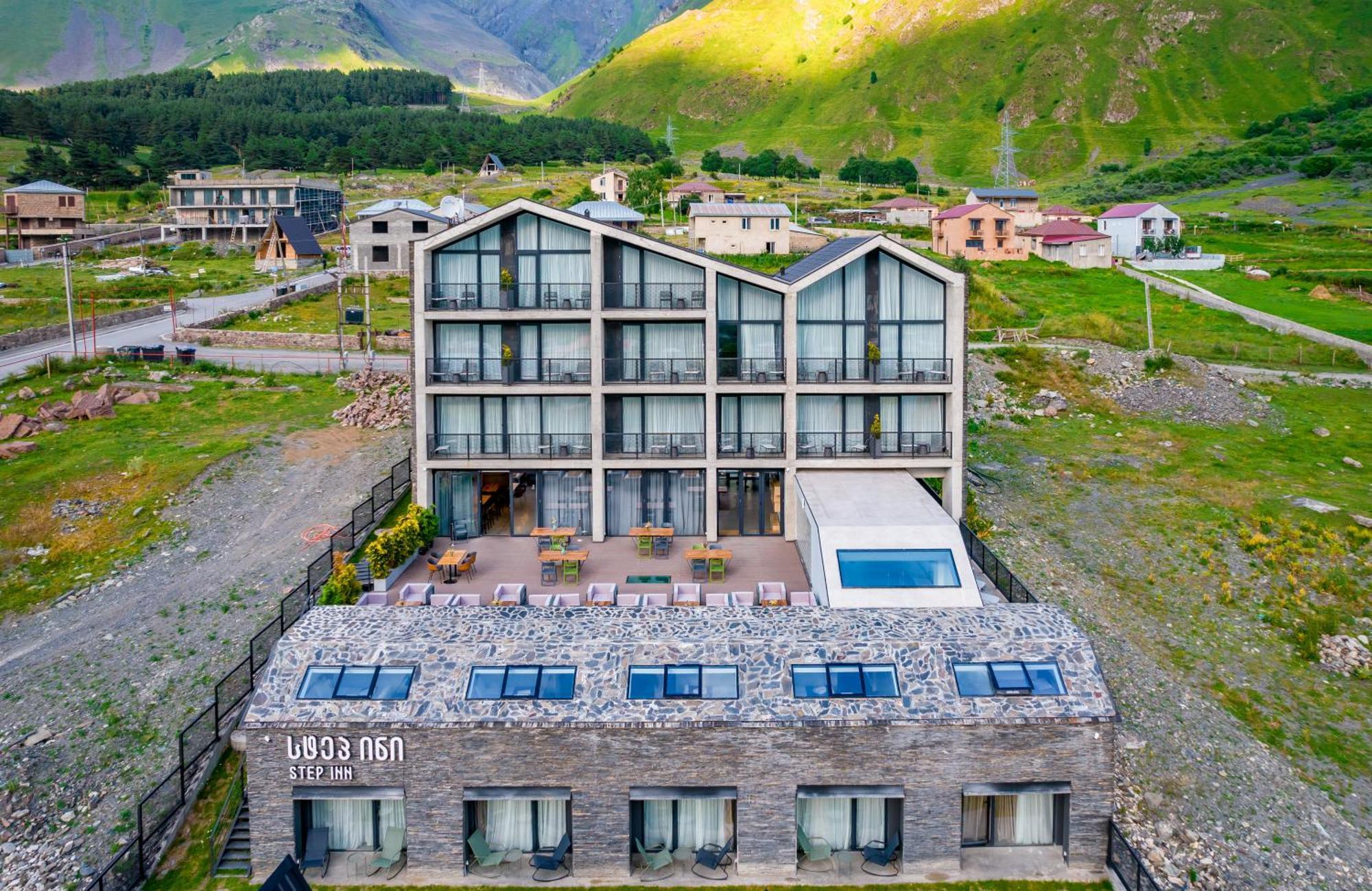 Step Inn - Kazbegi 외부 사진